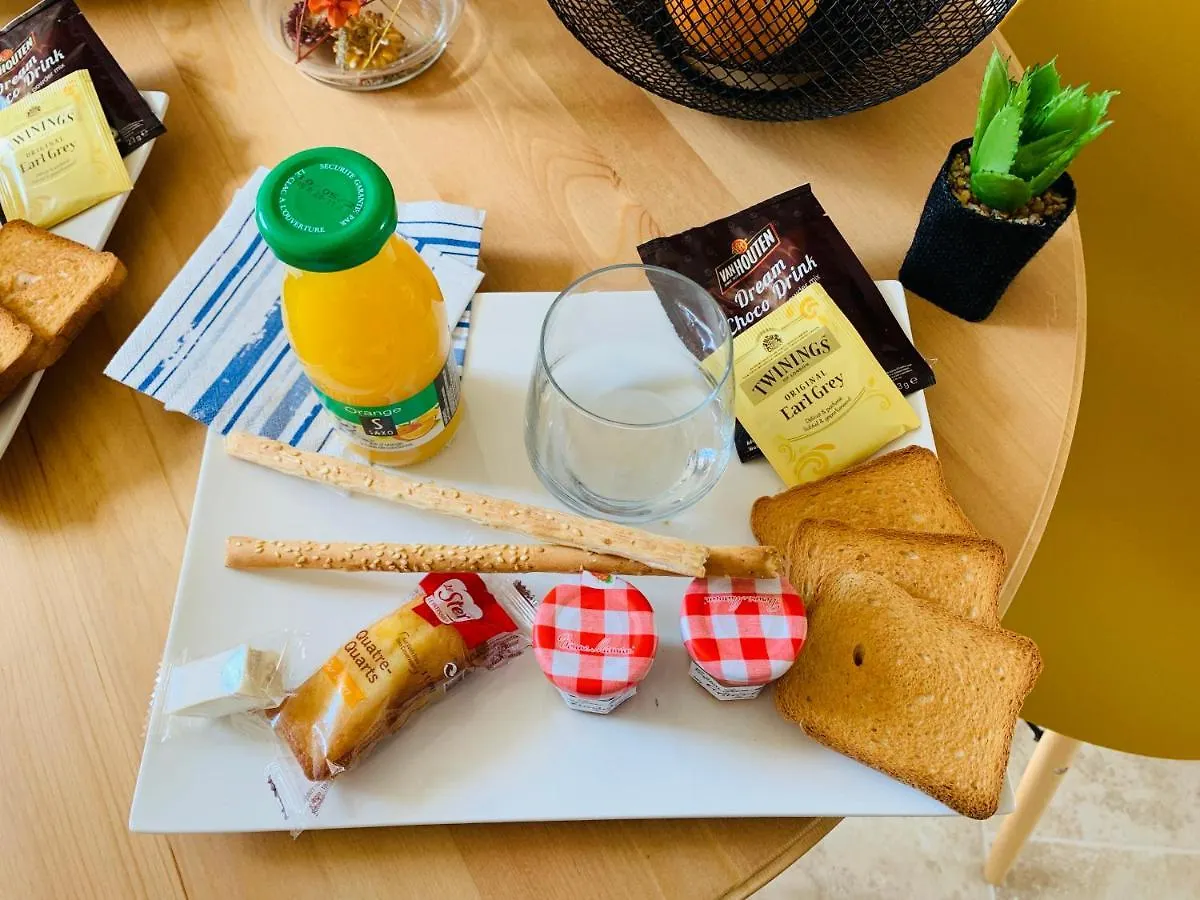 Duplex Bellevue SPA PRIVATIF Toit d'Aix Aix-en-Provence 0*,  France